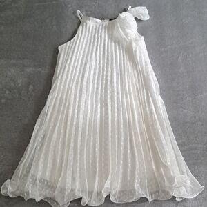 Zunie White Dress with Delicate Details